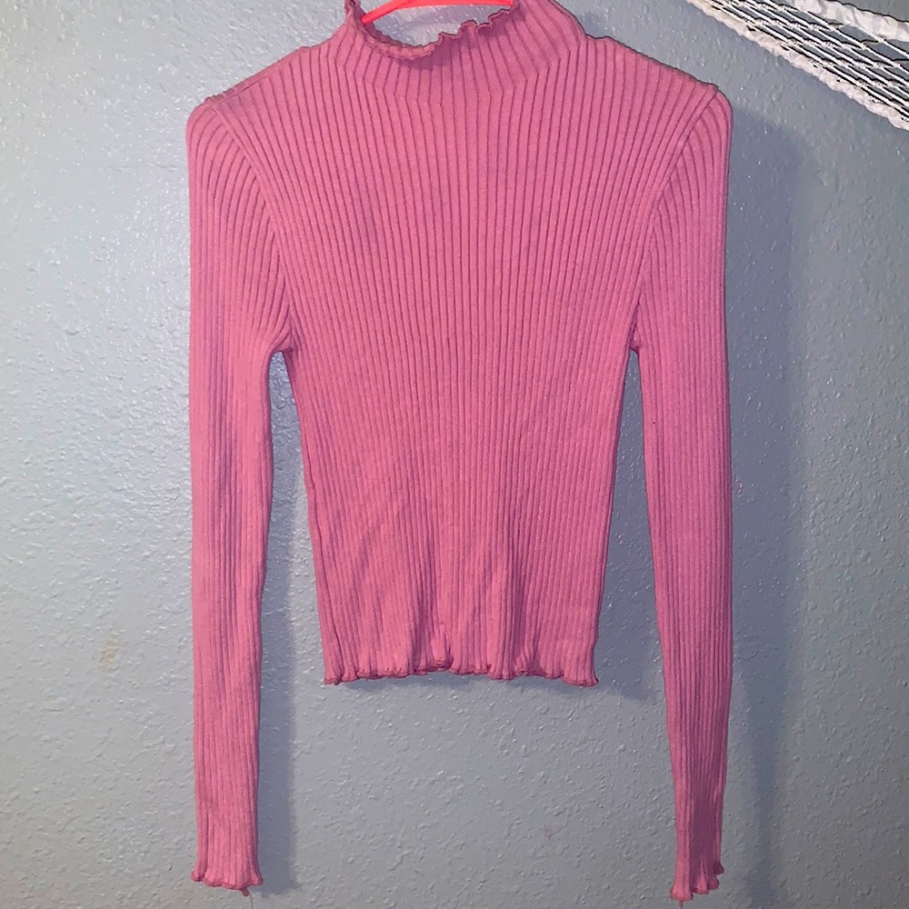 Forever 21 size M pink long sleeved sweater